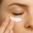 为什么一定要用眼霜？揭秘眼部护理的5大关键原因！